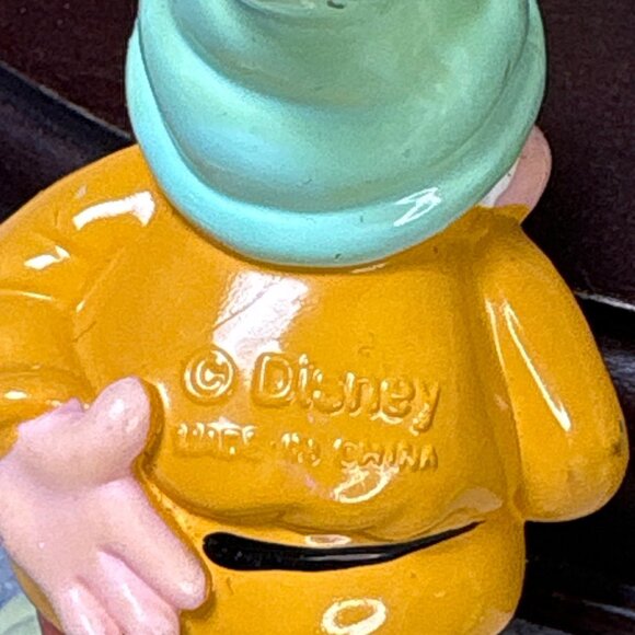 Disney 1993 Snow White & 7 Dwarfs Figurine Set with Evil Queen Rubber Collectibl - Picture 5 of 13